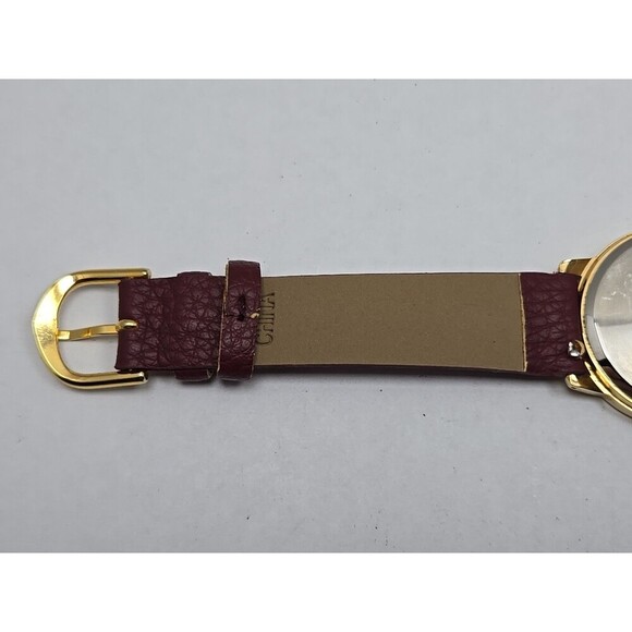 Armitron Tweety Bird Watch Gold Tone Quartz 2000 Hong Kong WR 100 Ft New Battery - Picture 9 of 11